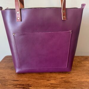 Lollipop Medium Zip Tote Portland Leather with Hide Stamp
